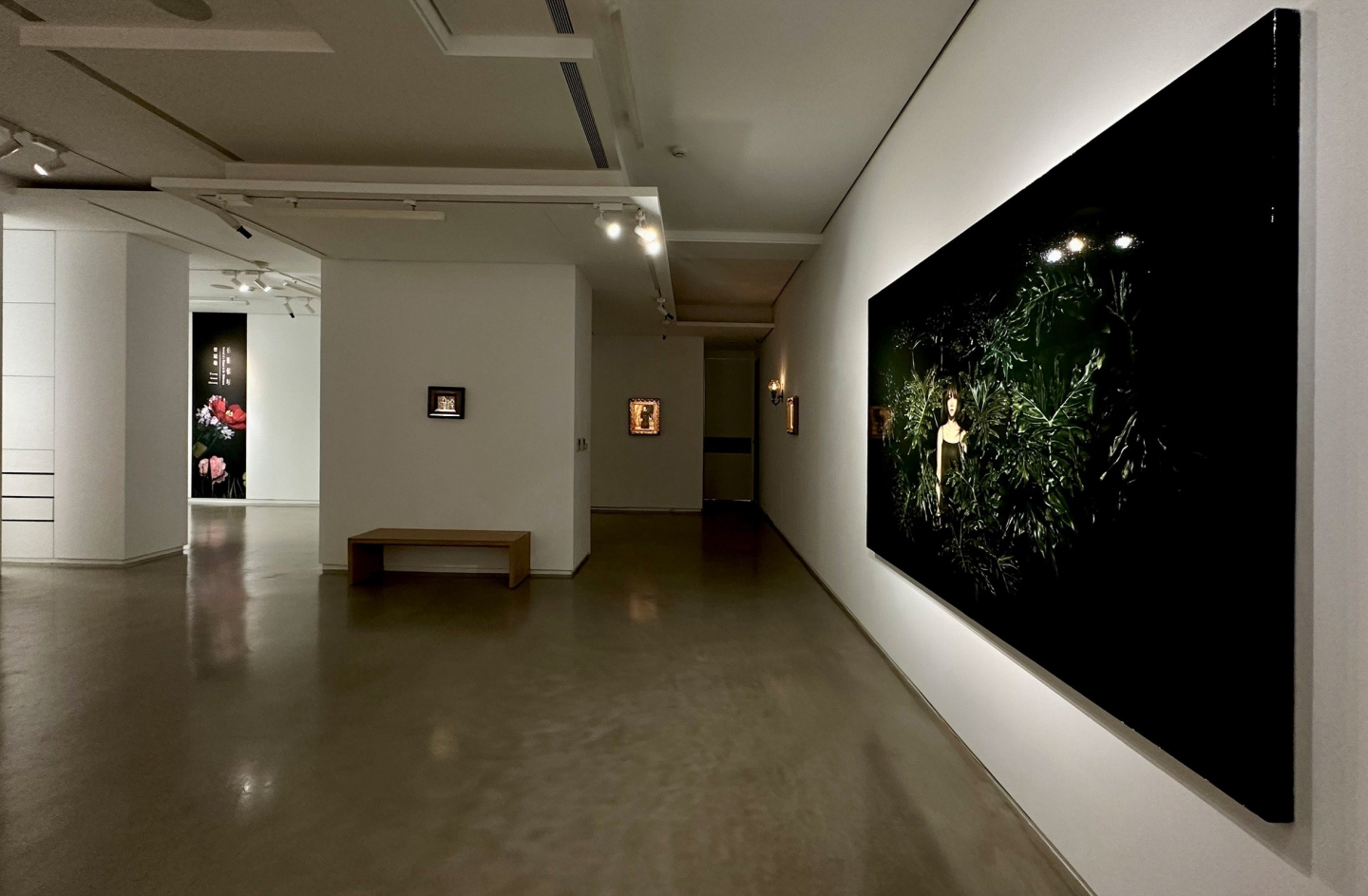 Tseng Guan-Shiung｜Portrait of a Woman in the Wilderness